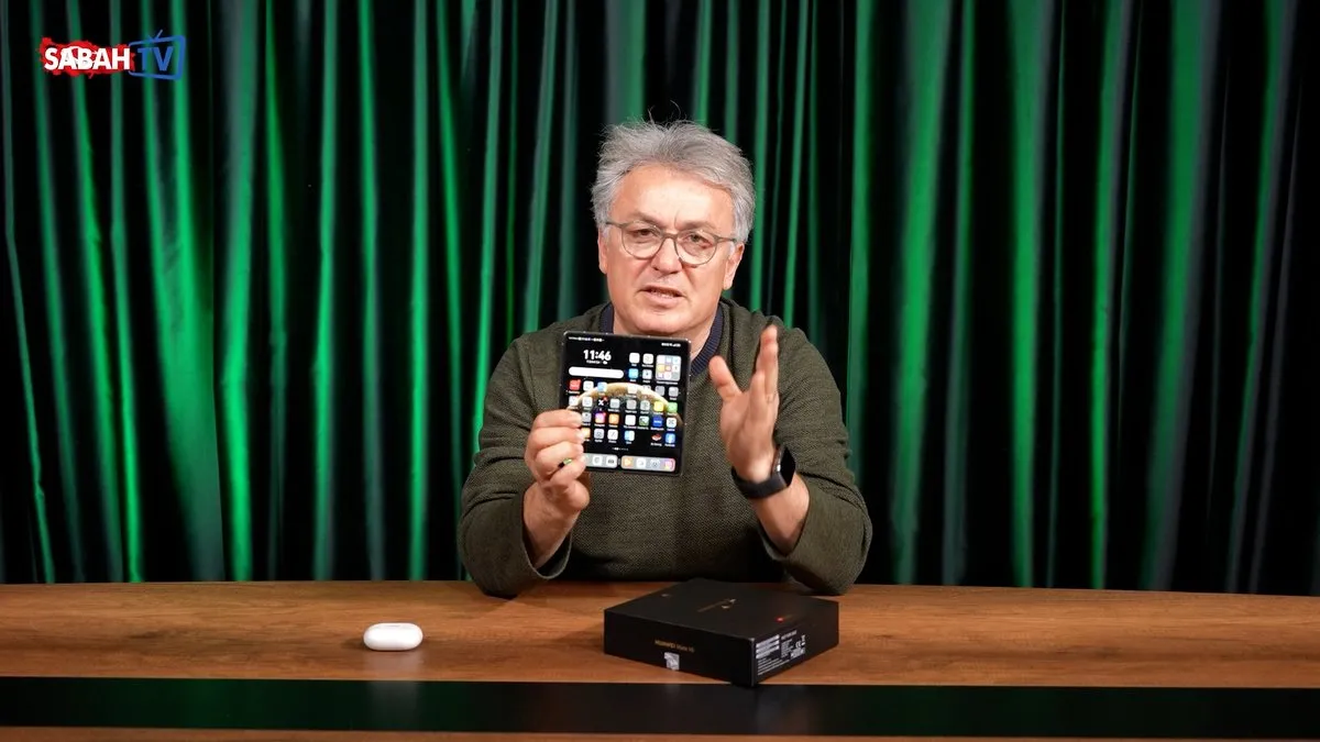 Huawei Mate X6 Katlanabilir Telefon